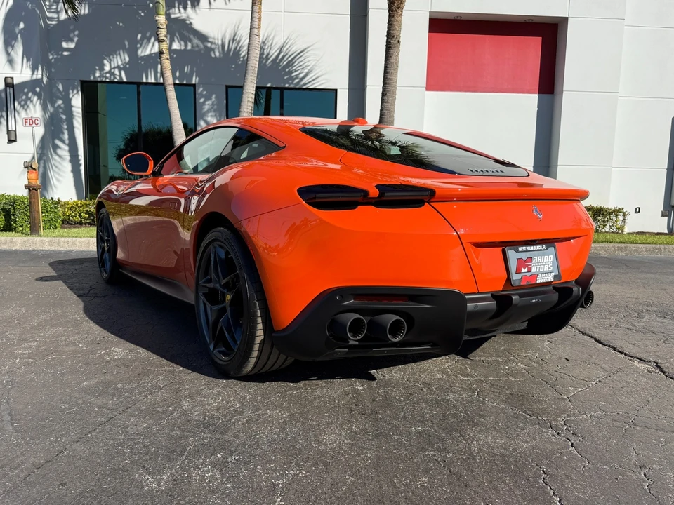 2024 Ferrari Roma - Image 15 of 21