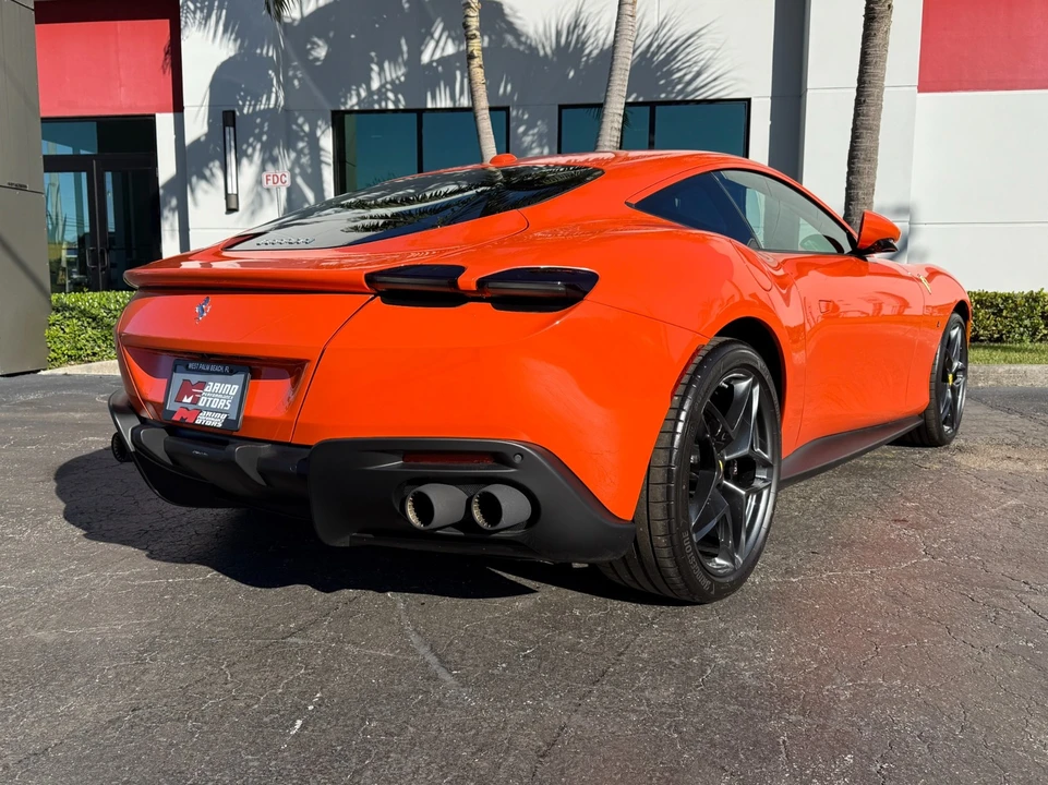 2024 Ferrari Roma - Image 17 of 21