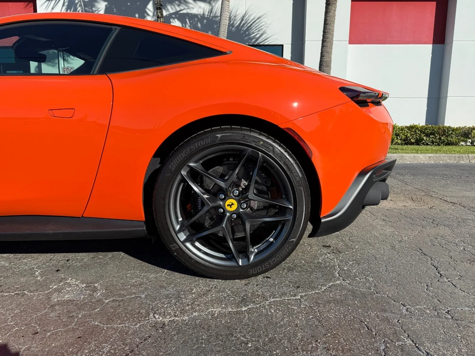 2024 Ferrari Roma - Image 12 of 21
