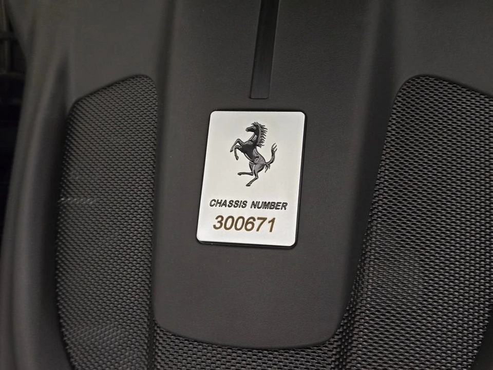 2024 Ferrari Roma - Image 28 of 31