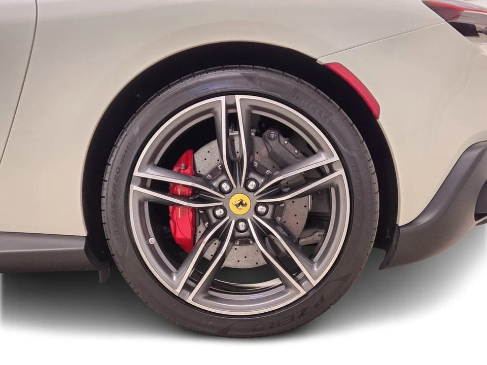 2024 Ferrari Roma - Image 15 of 31