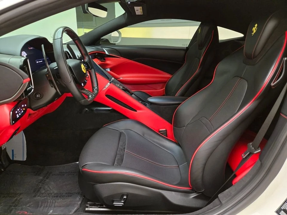 2024 Ferrari Roma - Image 17 of 31