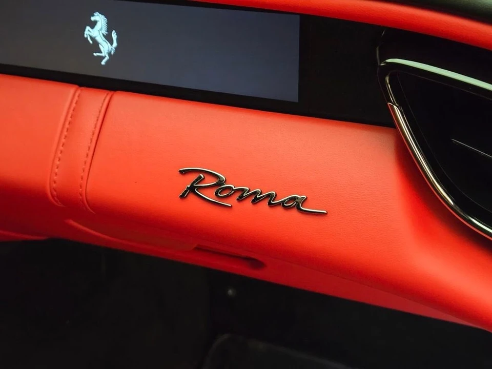 2024 Ferrari Roma - Image 25 of 31