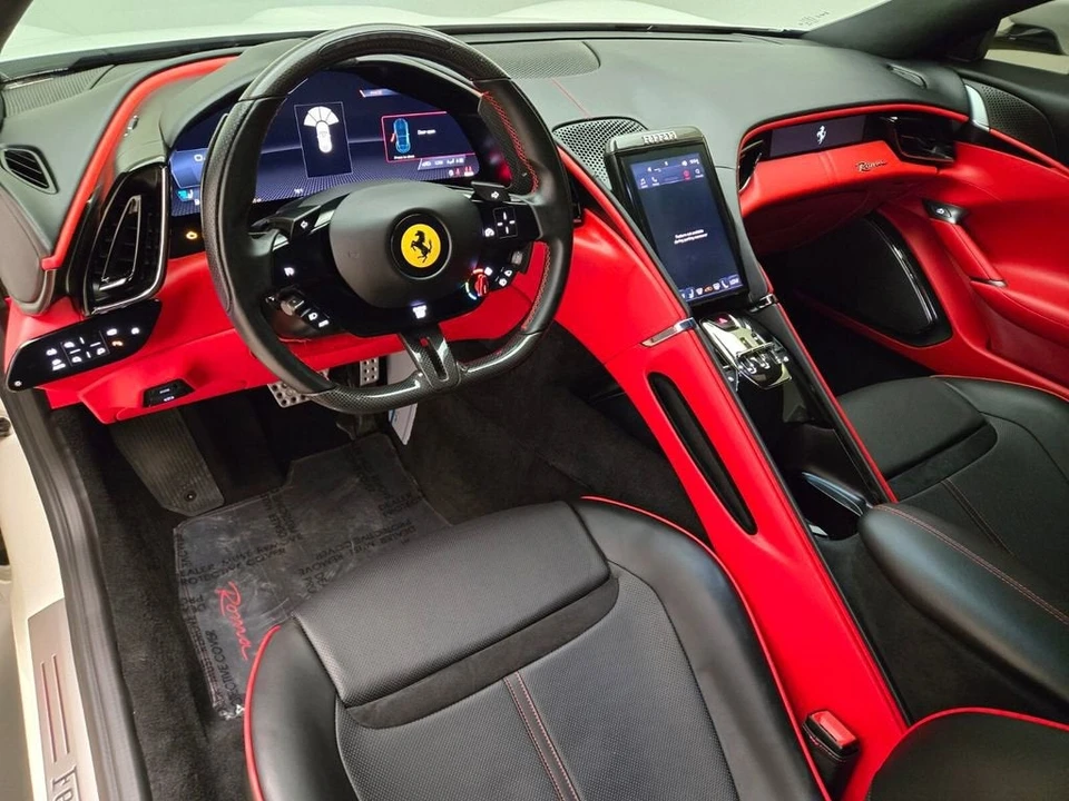 2024 Ferrari Roma - Image 18 of 31