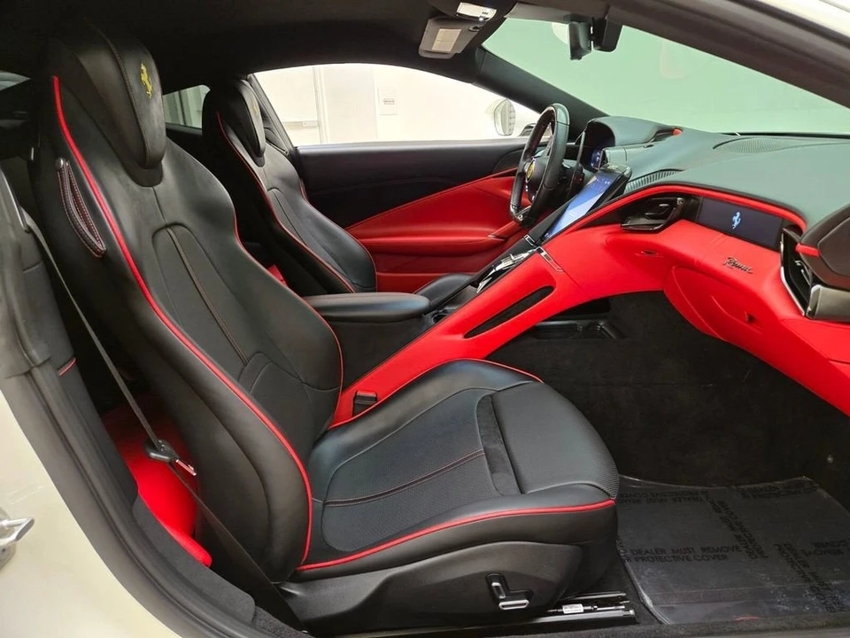 2024 Ferrari Roma - Image 23 of 31