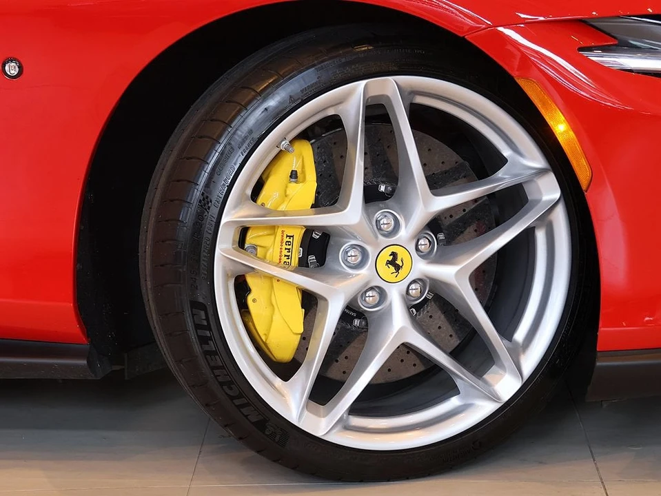2024 Ferrari Roma - Image 10 of 31