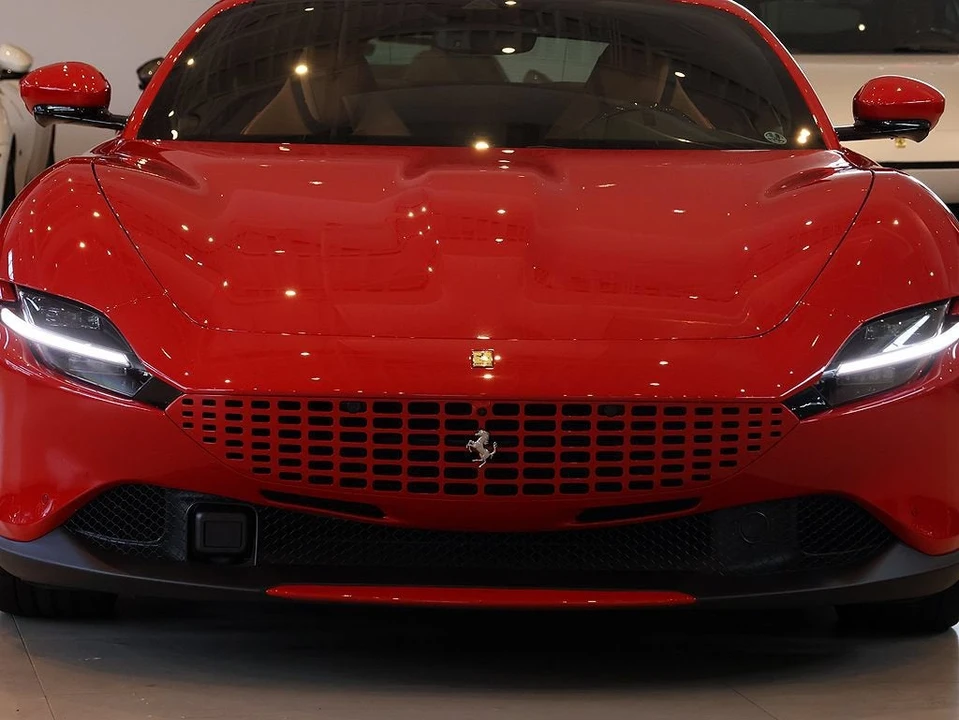 2024 Ferrari Roma - Image 28 of 31