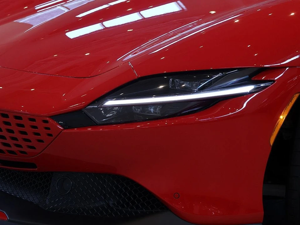 2024 Ferrari Roma - Image 24 of 31