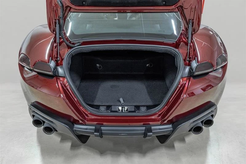 2024 Ferrari Roma - Image 22 of 31