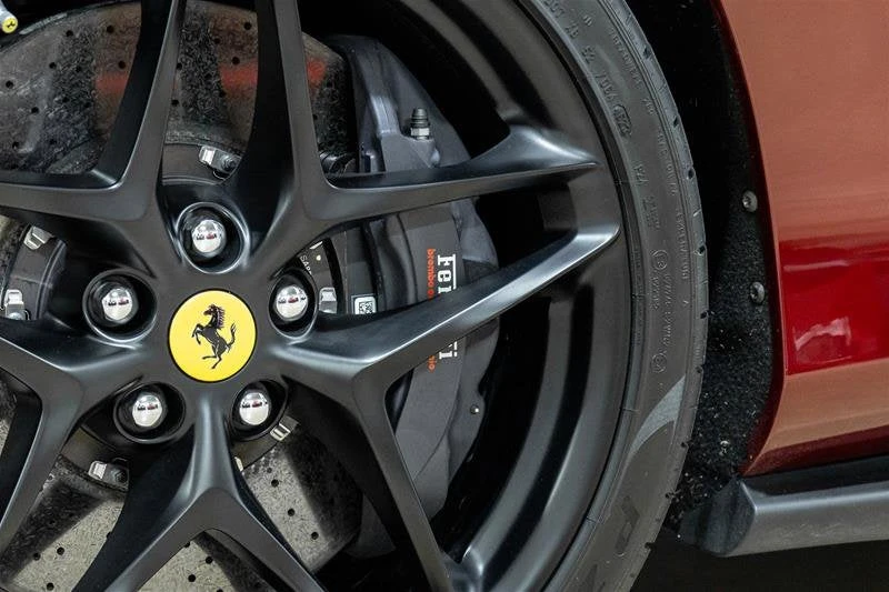 2024 Ferrari Roma - Image 13 of 31