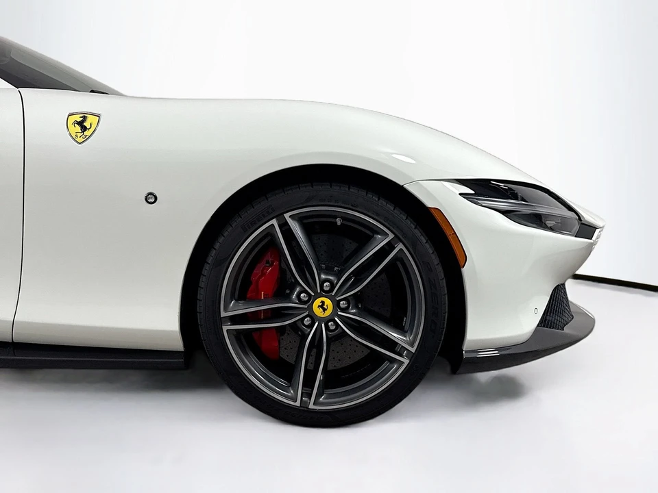 2024 Ferrari Roma - Image 28 of 31