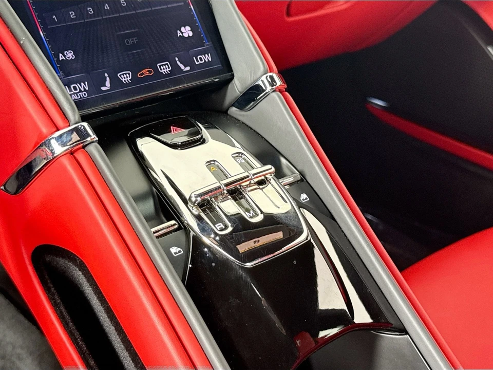 2024 Ferrari Roma - Image 15 of 31