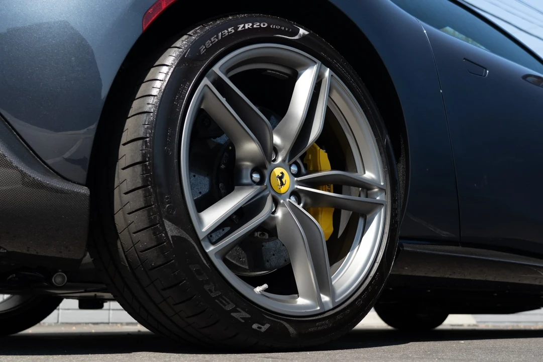 2024 Ferrari Roma - Image 14 of 21
