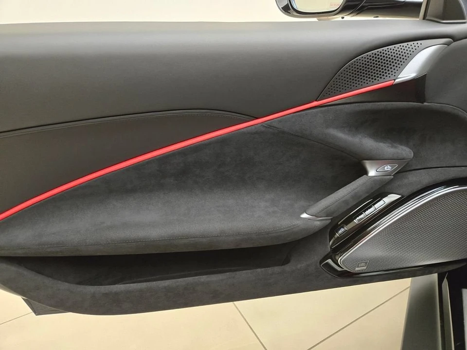 2024 Ferrari Roma - Image 31 of 31