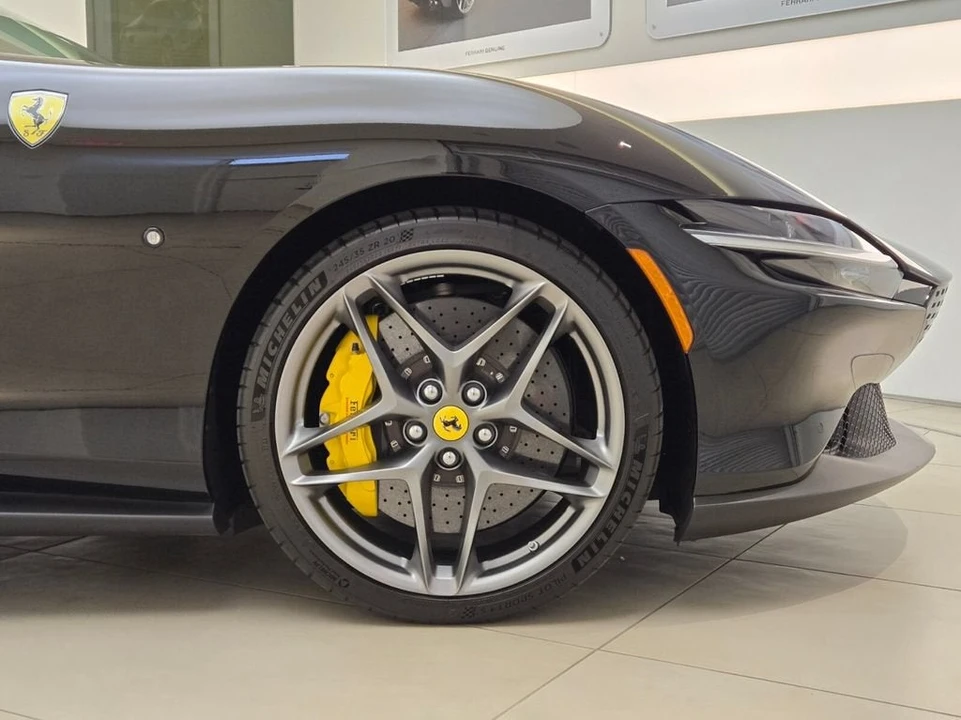 2024 Ferrari Roma - Image 8 of 31