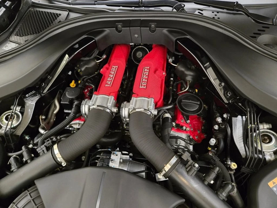 2024 Ferrari Roma - Image 29 of 31