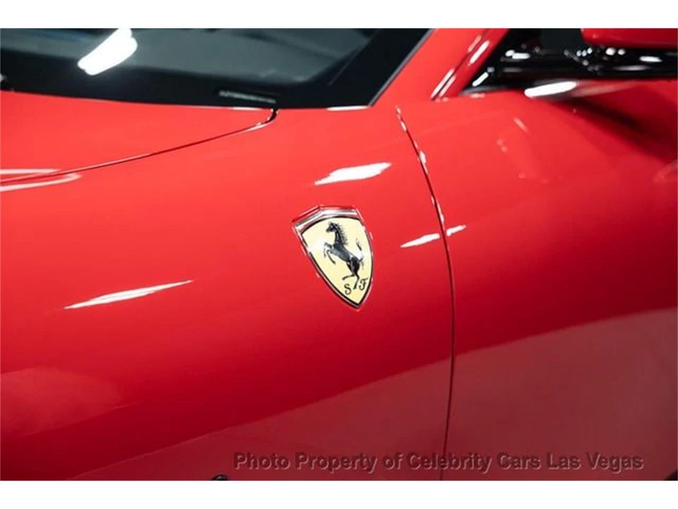 2024 Ferrari Roma - Image 14 of 27