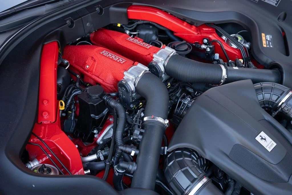 2024 Ferrari Roma - Image 17 of 21