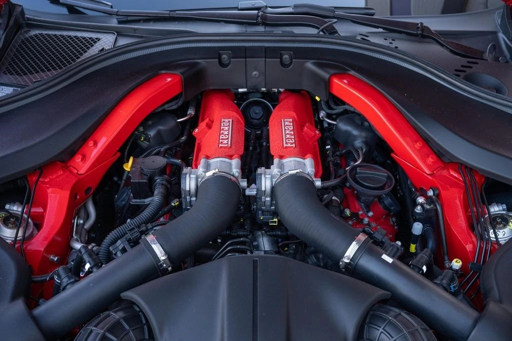 2024 Ferrari Roma - Image 16 of 21