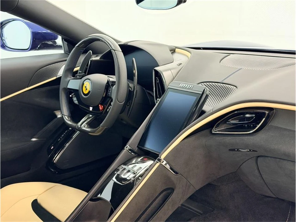 2024 Ferrari Roma - Image 24 of 31