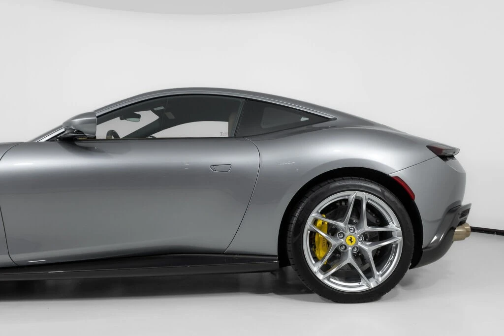 2024 Ferrari Roma - Image 13 of 31