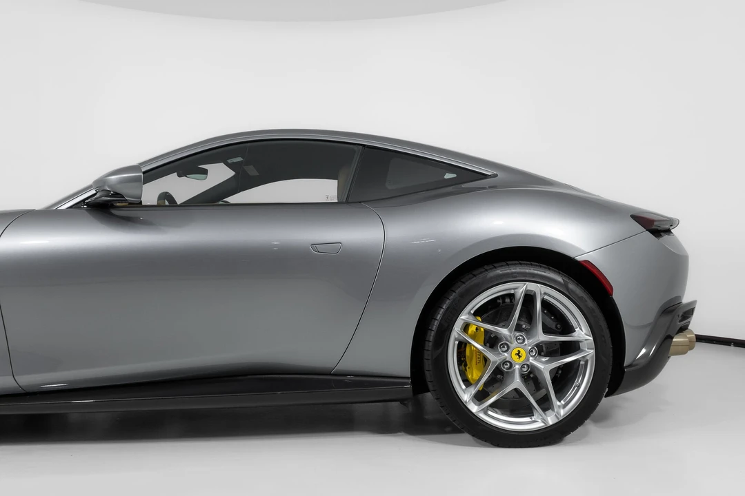 2024 Ferrari Roma - Image 13 of 31