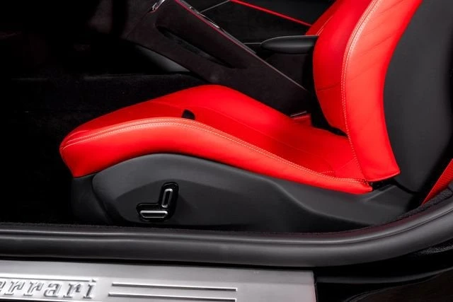 2024 Ferrari Roma - Image 26 of 31