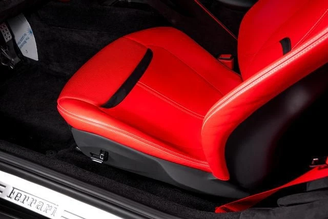 2024 Ferrari Roma - Image 24 of 31