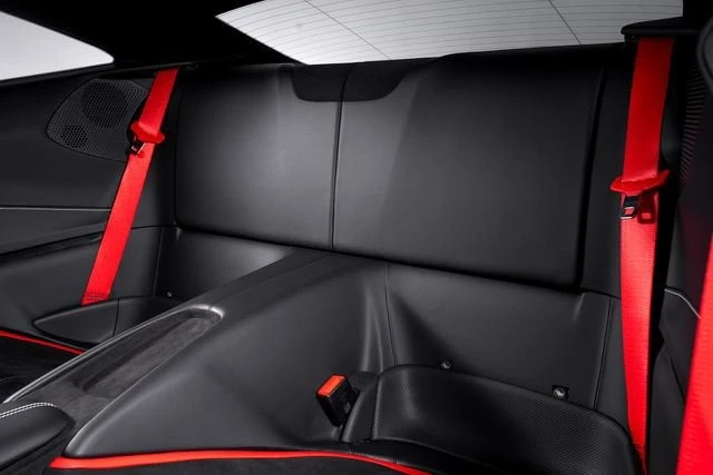 2024 Ferrari Roma - Image 28 of 31