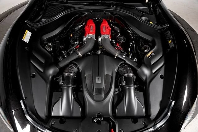 2024 Ferrari Roma - Image 15 of 31