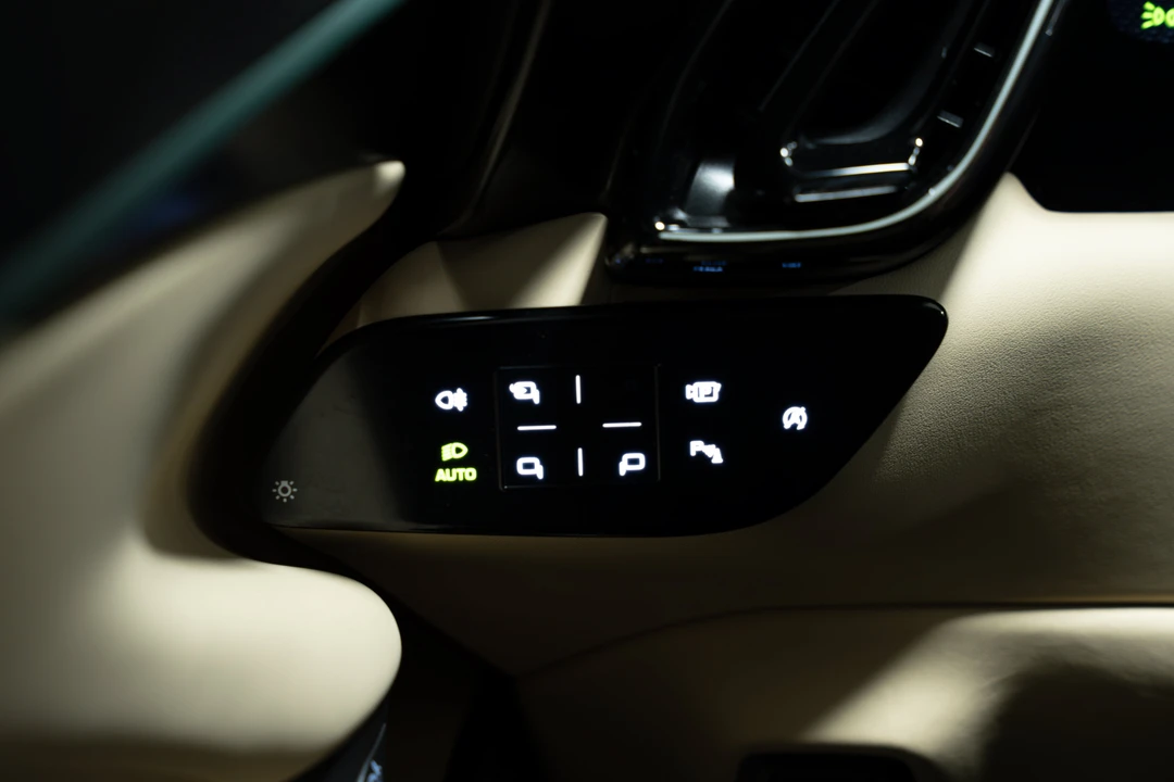 2024 Ferrari Roma - Image 28 of 31