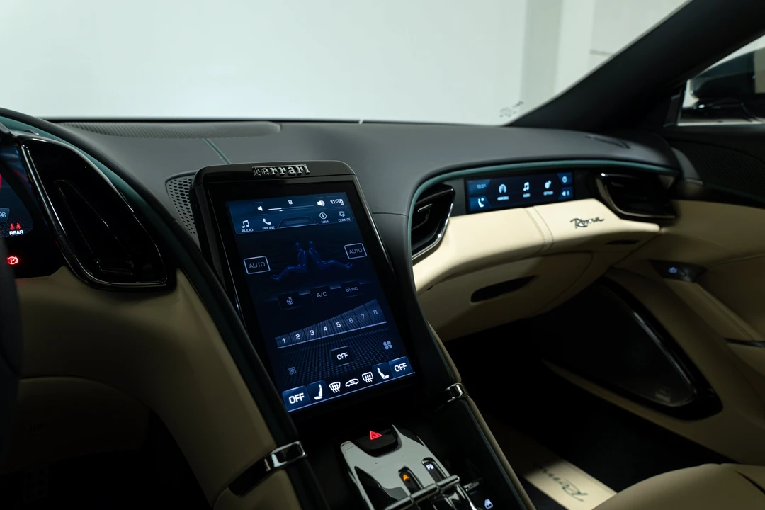 2024 Ferrari Roma - Image 25 of 31