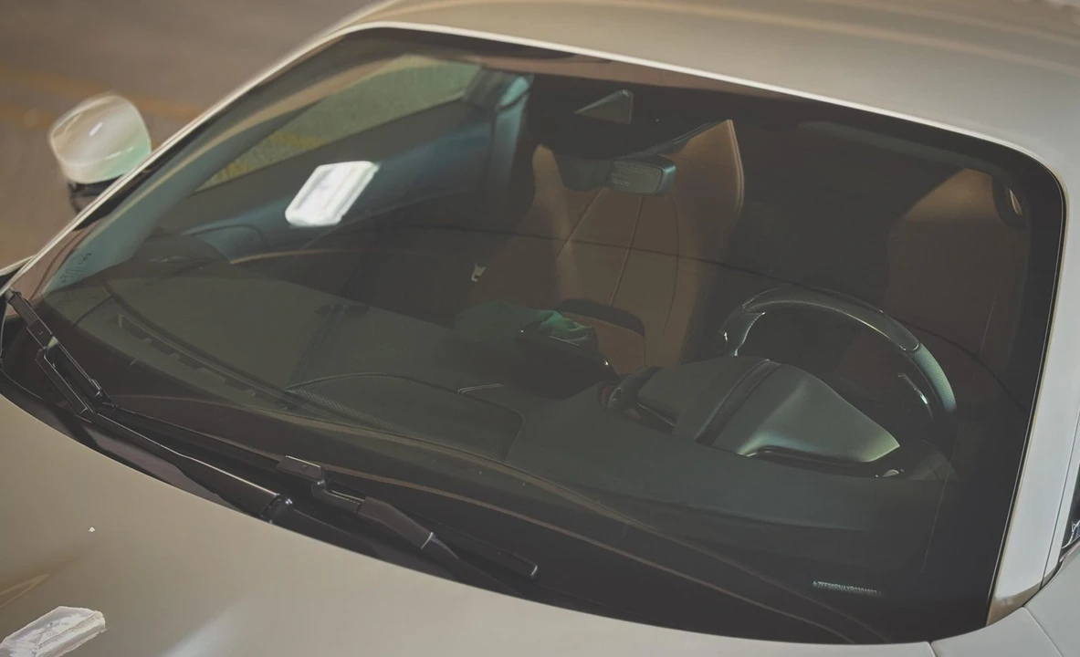 2024 Ferrari Roma - Image 27 of 31