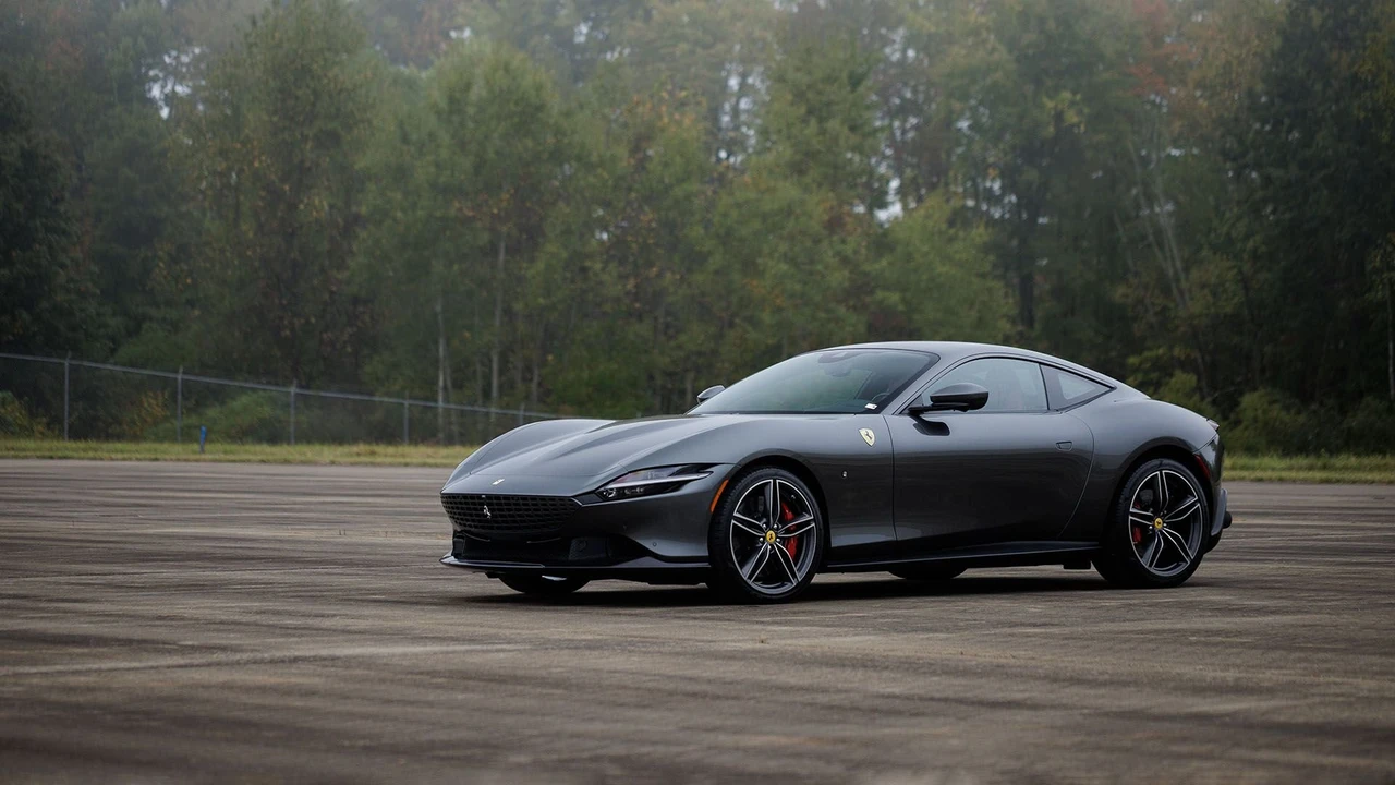2024 Ferrari Roma - Image 9 of 31