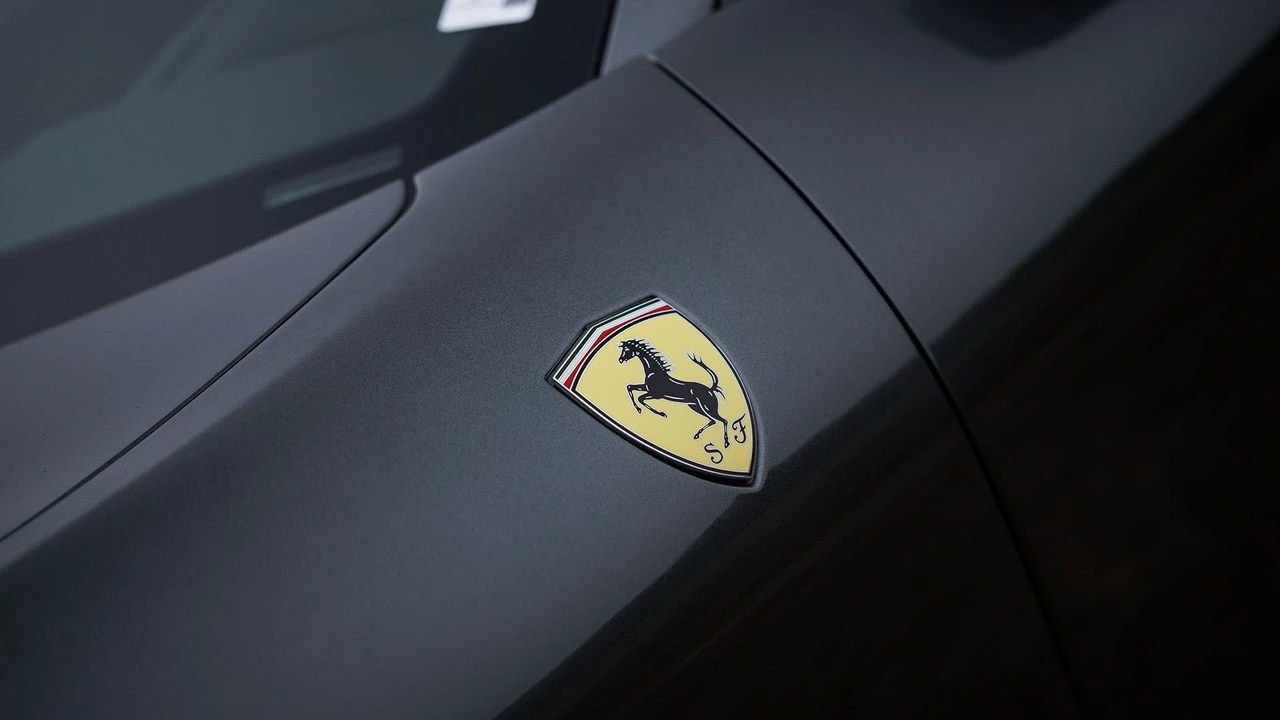 2024 Ferrari Roma - Image 22 of 31