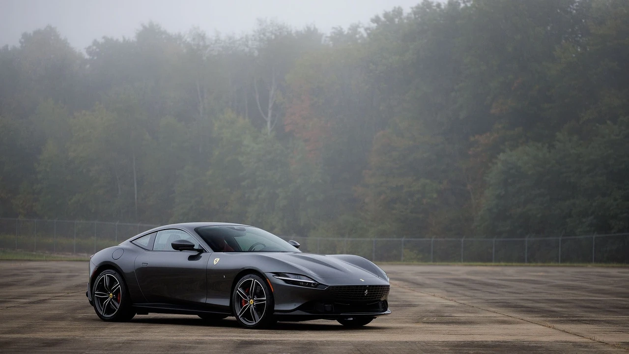 2024 Ferrari Roma - Image 12 of 31