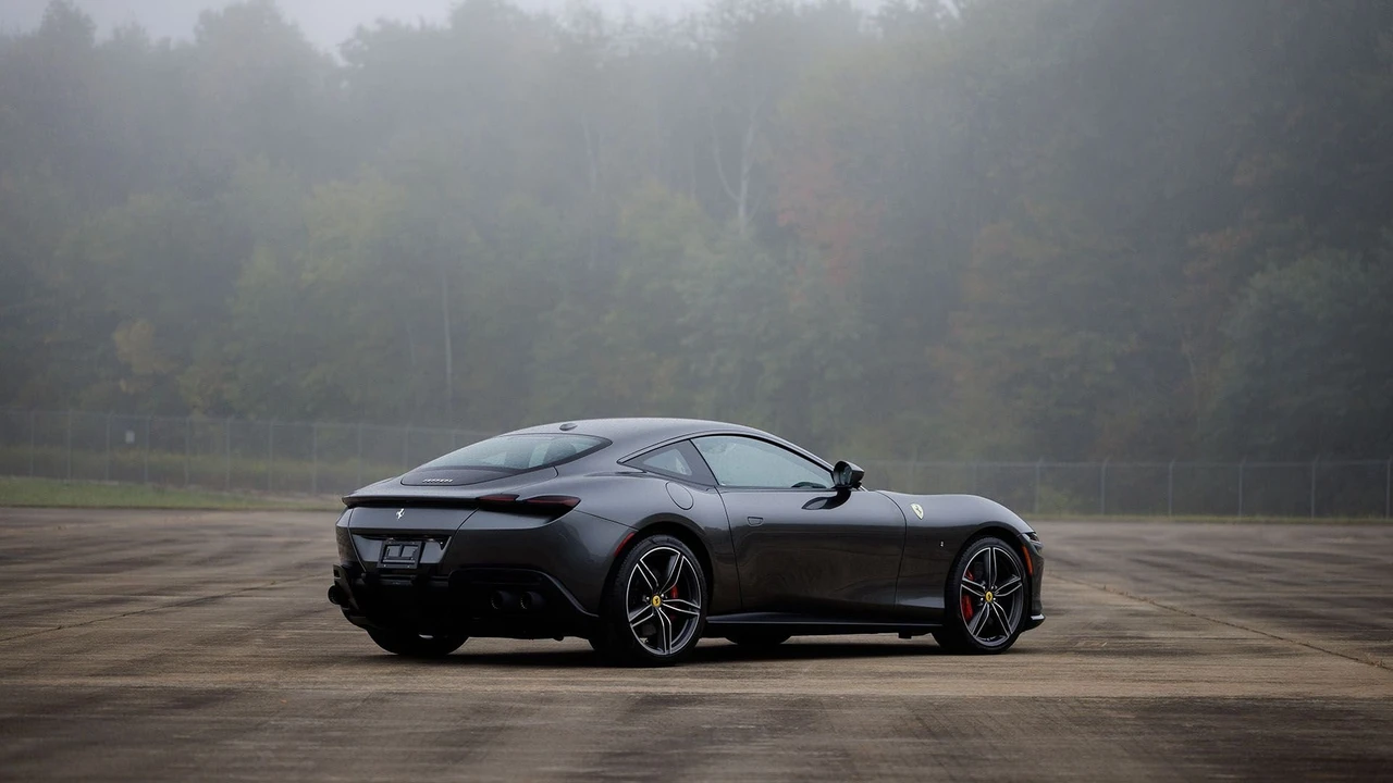 2024 Ferrari Roma - Image 3 of 31