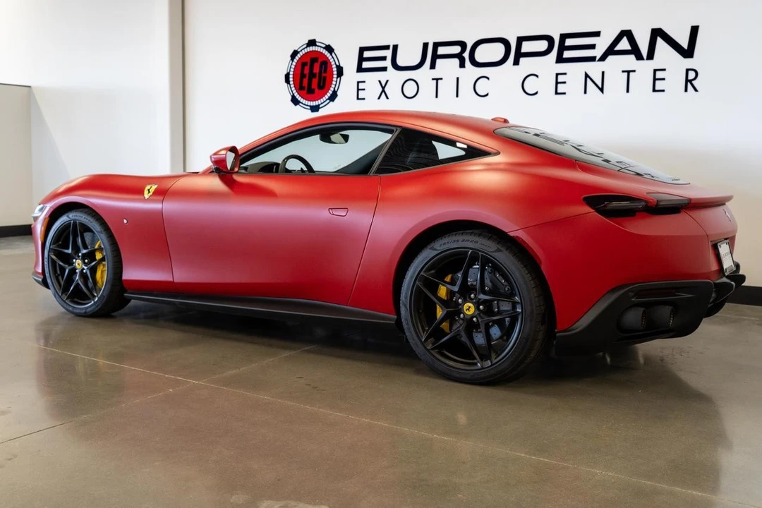 2024 Ferrari Roma - Image 17 of 21