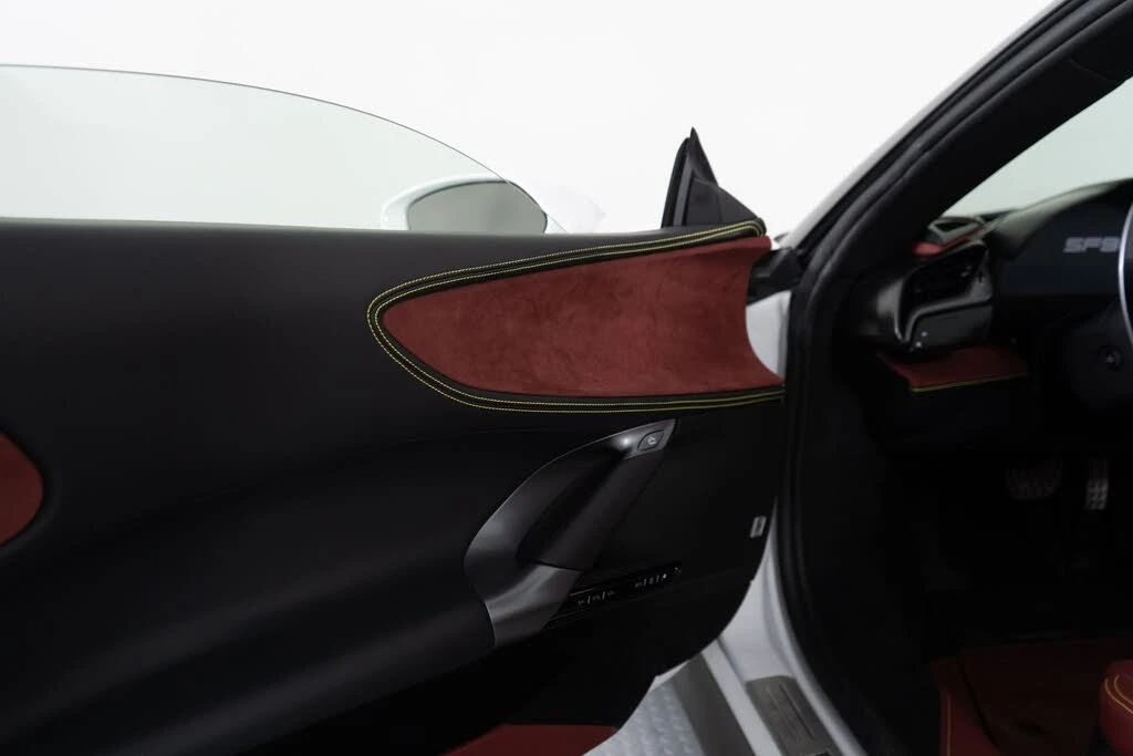 2024 Ferrari SF90 Spider - Image 28 of 31