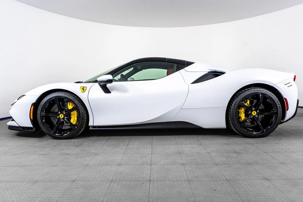 2024 Ferrari SF90 Spider - Image 15 of 31
