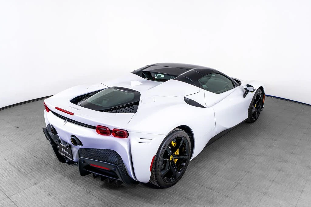 2024 Ferrari SF90 Spider - Image 20 of 31