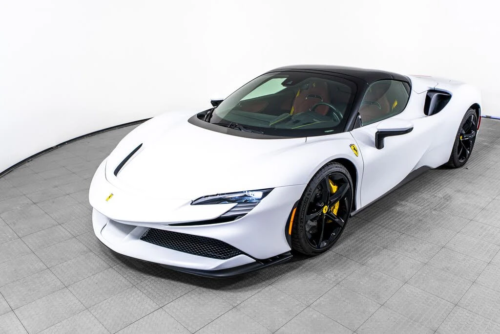 2024 Ferrari SF90 Spider - Image 14 of 31