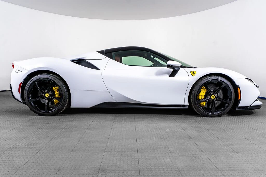 2024 Ferrari SF90 Spider - Image 21 of 31