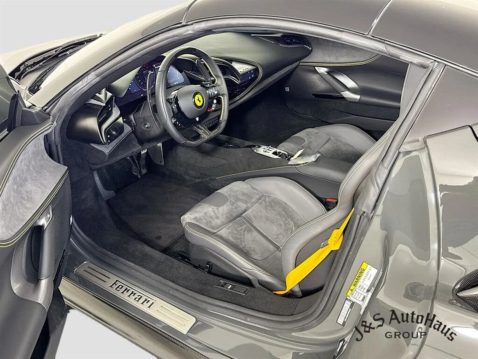 2024 Ferrari SF90 Spider - Image 28 of 31