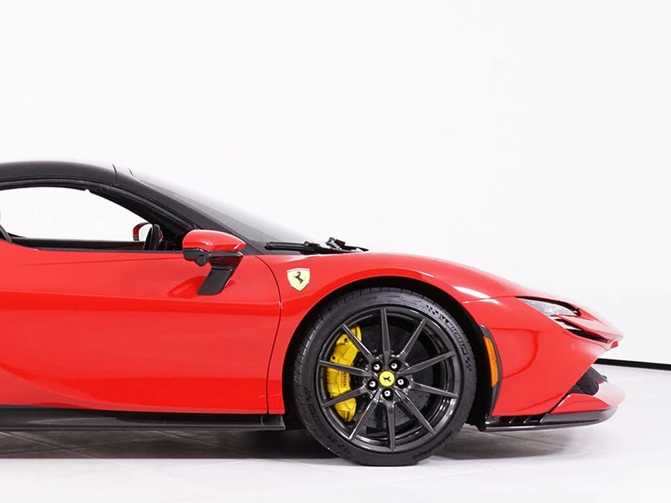 2024 Ferrari SF90 Spider - Image 18 of 31