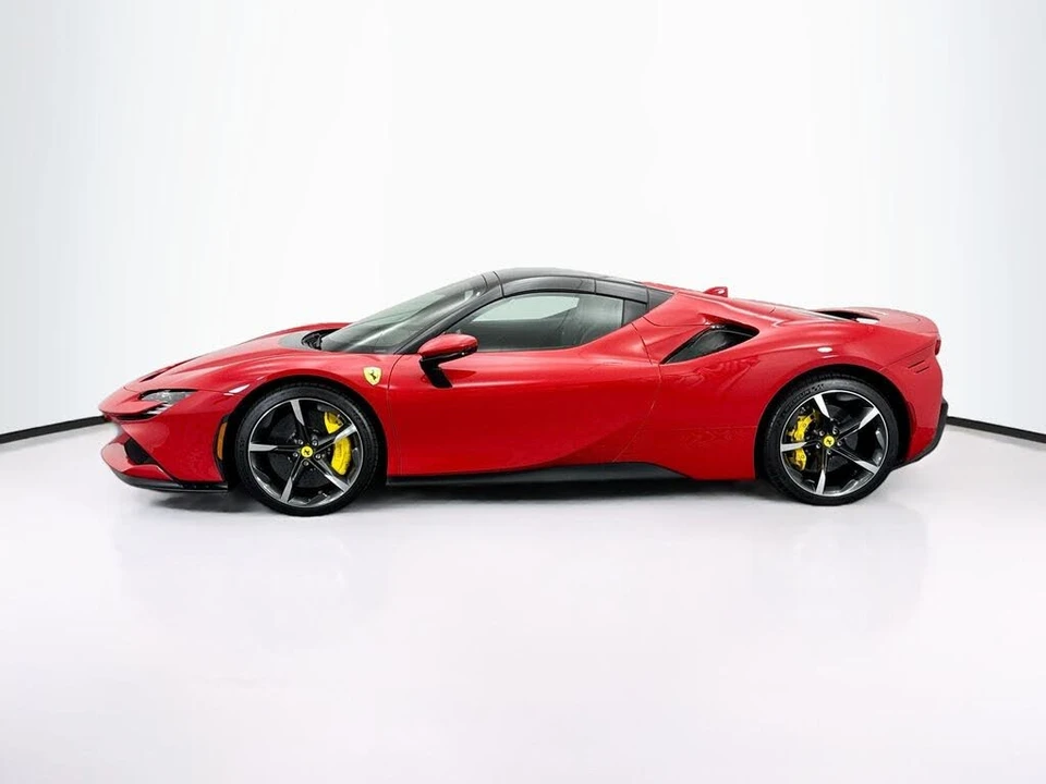 2024 Ferrari SF90 Spider - Image 16 of 31