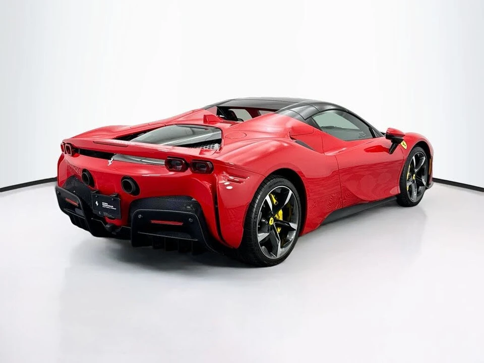 2024 Ferrari SF90 Spider - Image 13 of 31