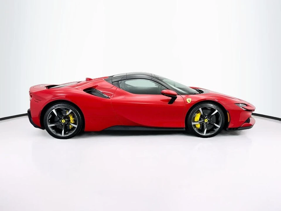 2024 Ferrari SF90 Spider - Image 12 of 31