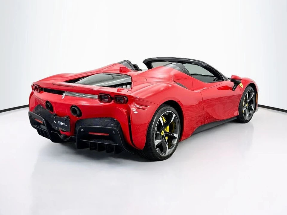 2024 Ferrari SF90 Spider - Image 5 of 31