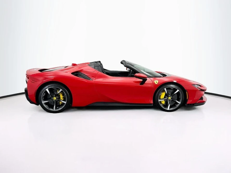 2024 Ferrari SF90 Spider - Image 4 of 31